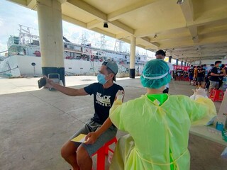 遠洋漁汛到 高市為前鎮外籍船員打疫苗