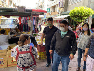 翻車數圈僅受輕傷 蔡易餘參拜廟宇感謝神明庇佑