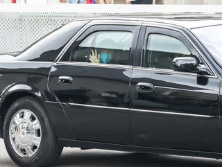 裴洛西抵景美人權園區 與李明哲、林榮基等人會面