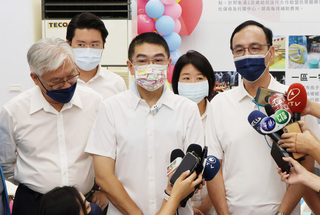 朱立倫指結合黑道賺不當財  蔡適應陣營不惜提告