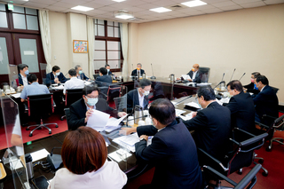 13日國境解封 蘇貞昌：隨時檢討入境觀光團防疫指引