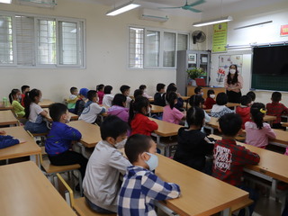 越南公務公職人員薪水低  兩年近4萬人求去