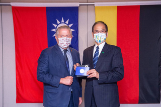 游錫堃上任首次接待德國訪團 雙方期盼深化交流