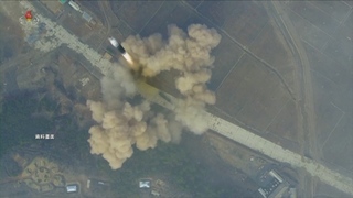 北韓試射彈道飛彈隔天 美國南韓發射4枚飛彈回應