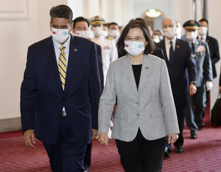 總統見證台帛簽署協定  盼成為亞太重要穩定力量