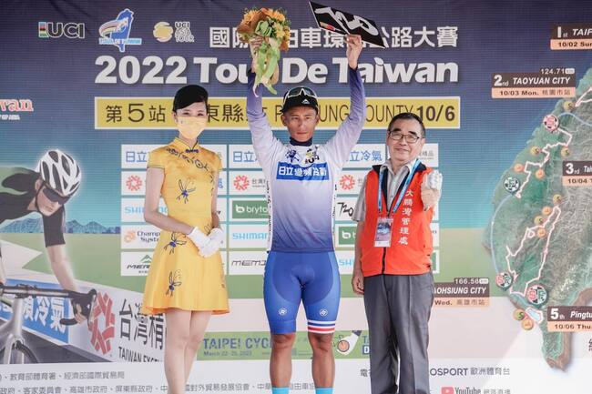 環台賽台灣奪團體冠軍 馮俊凱衛冕藍衫 | 華視新聞