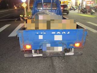 通緝犯幫女議員載運宣傳品  撞移工棄車逃逸