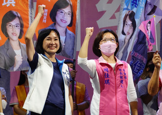 周佳琪團結晚會 藍營3縣市長參選人齊聚屏東