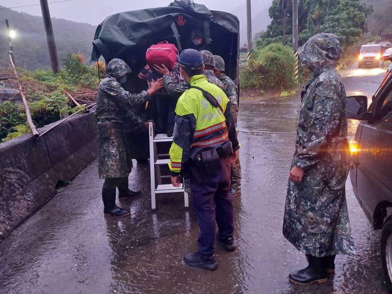 花蓮連日降雨 秀林、豐濱7個村里維持警戒 | 華視新聞