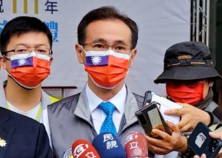 出席桃園市國慶升旗  鄭運鵬盼112年元旦擔任邀請人