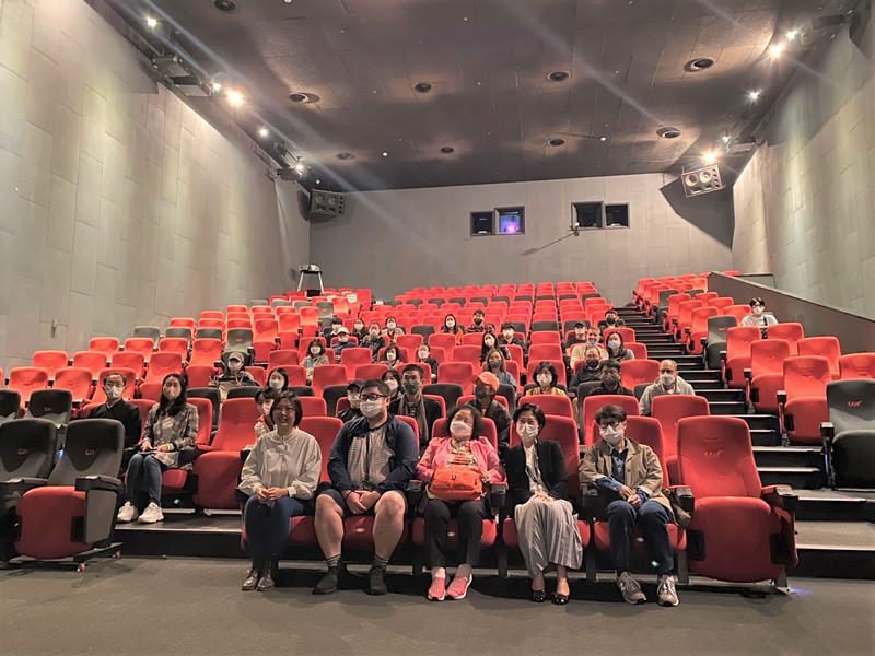 家族樹釜山影展上映 勾起韓觀眾對父親思念 | 華視新聞