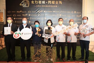 農特產入選金馬59禮品  盧秀燕張麗善合體行銷