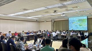 屏縣府促加快交通重大工程 王國材：全力依進度完成