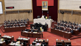 高市議會定期會閉幕  4年提案6959件創紀錄