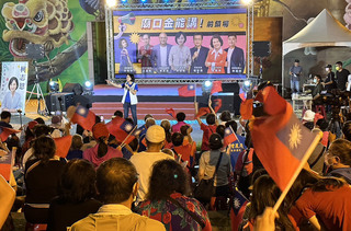 前鎮廟口開講 柯志恩：提高教育經費培養競爭力