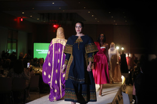 台灣設計師為蔡總統設計服飾 登華府伸展台