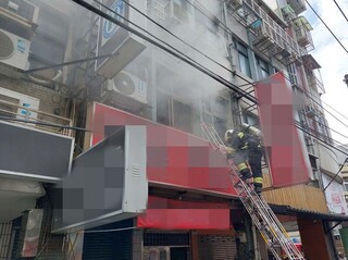北市士林民宅火警 救出1男子送醫前無呼吸心跳