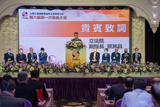 皆受邀工具機公會大會 盧秀燕與蔡其昌同場交鋒