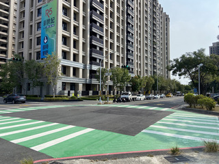 設交通靜寧區 鳳山五甲公園南側車輛減速慢行