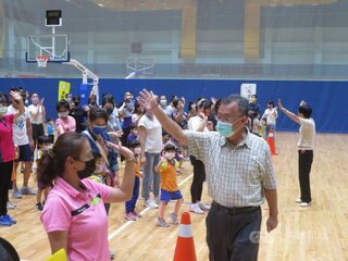 運動i台灣2.0  澎湖親子律動嘉年華溫馨同樂