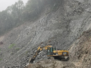明池山莊逾300人受困  柴油快耗盡18日接駁補充