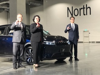 嚴陳莉蓮現身鴻海科技日 為納智捷品牌日暖身