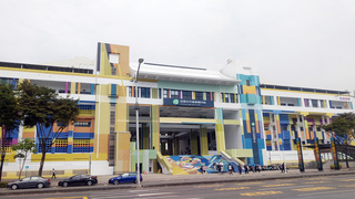 高雄苓雅運動中心外牆彩繪 陳其邁：城市美學里程碑