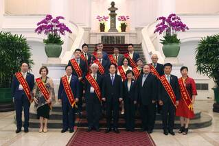 賴清德接見傑出全球僑生校友 讚台灣人才培育搖籃