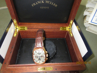 日本經濟犯掏空公款落網 雄檢拍賣81件名牌精品