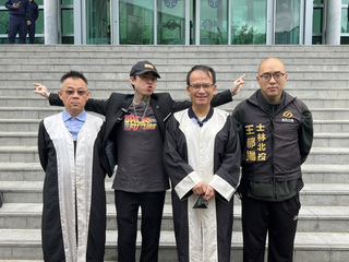 謝和弦未獲准假處分參選議員 赴法院提抗告