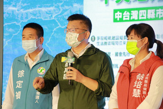 韓國瑜擬與盧秀燕同台 蔡其昌：選民務實理性