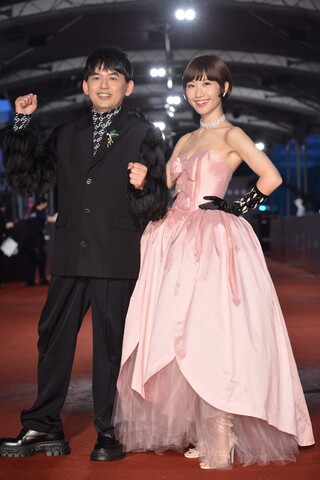 金鐘57紅毯  黃子佼祝Lulu開胡、得獎送愛馬仕包