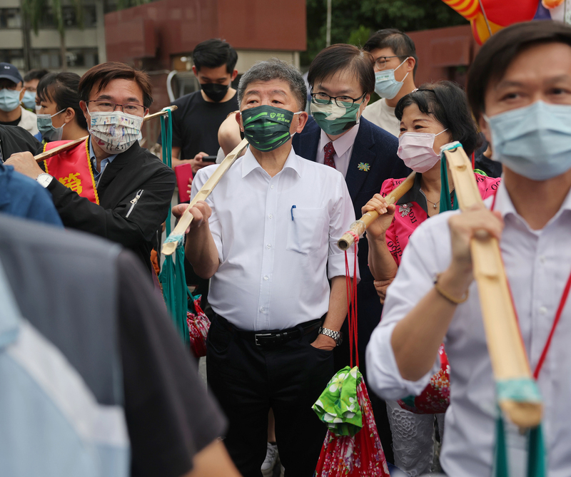 挑擔奉飯走完全程 陳時中：非常有意義且開心 | 華視新聞