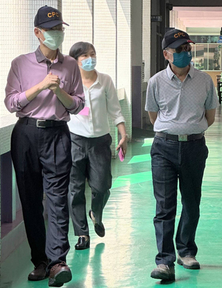 中油招考多項措施防弊 董事長李順欽巡視高雄考場