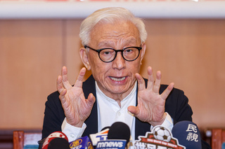 曹興誠指謀和說騙百姓  馬辦：難道要兵戎相見