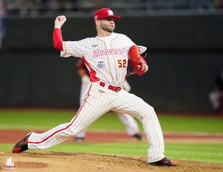 伍鐸36歲生日先發勝  盼當好榜樣帶領年輕球員