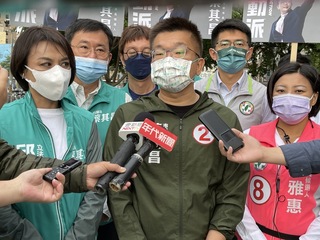 蔡其昌率議員路口拜票  拉抬基本盤全面升溫選情