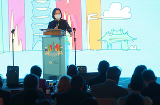 總統：團結強化民主韌性 重振民主聯盟