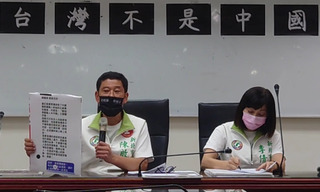 公車廣告「中國歡迎你」惹議  新北綠營籲防統戰