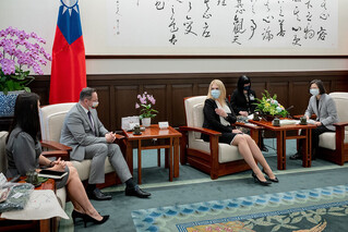 烏克蘭議員見蔡總統：戰事發生 感謝台灣挺身而出