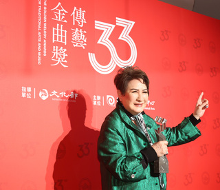 傳藝金曲戲曲表演特別獎  楊麗花領獎承諾再上舞台