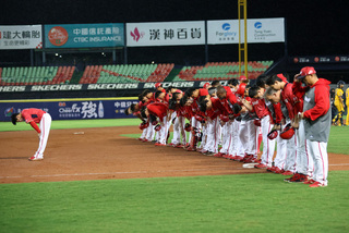 龍隊差臨門一腳挑戰賽止步 葉總解釋未換代打考量