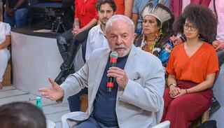 巴西總統連任失敗後沉默  盟友揚言反對新政府