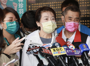 黃珊珊：確診者若不能投票  無配套恐增染疫黑數