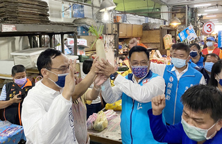 趙少康籲國民黨考慮竹市棄保  朱立倫：不可能