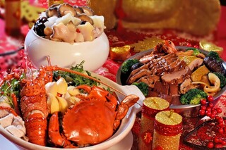 圓山飯店國宴級年菜 澎湃鍋、師父鍋、翻牆鍋上桌