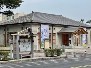 屏東藝術候車亭  創意街頭美學吹日式風