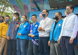 新北輔選 侯友宜韓國瑜同場不同台