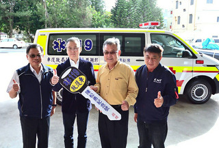 金馬影帝陳松勇遺愛 捐贈高階救護車給澎湖