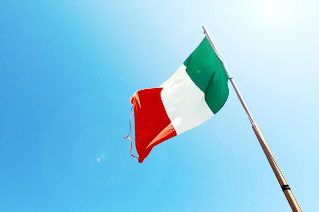 義大利環保人士潑豌豆湯抗議 梵谷名畫又遭殃 | 華視新聞